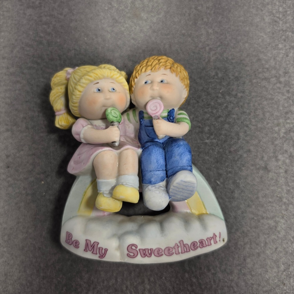Vintage 1985 Cabbage Patch Kids Be My Sweetheart Porcelain Figurine Rainbow 80s